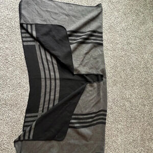 Bb Dakota reversible shall